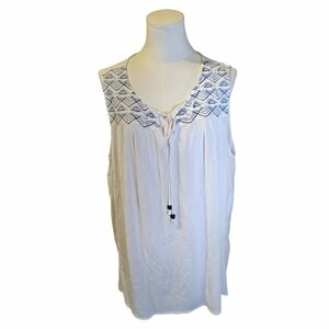 Lucy & Laurel White Bohemian Cottagecore Blue Embroidered Blouse Size XL
